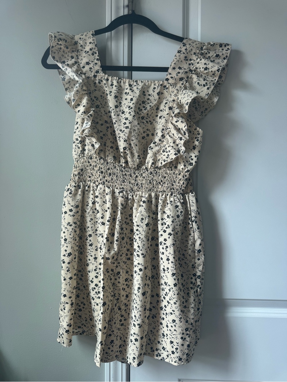 Shein ruffle floral mini dress ivory smock waist size large